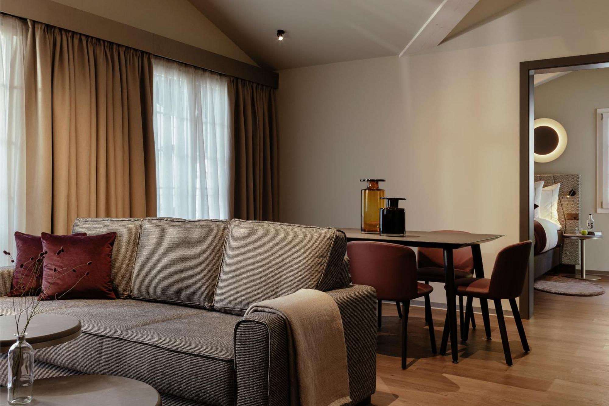 Schloss Zermatt - Cbd & Adaptogenic Spa And Sport Hotel Phòng bức ảnh